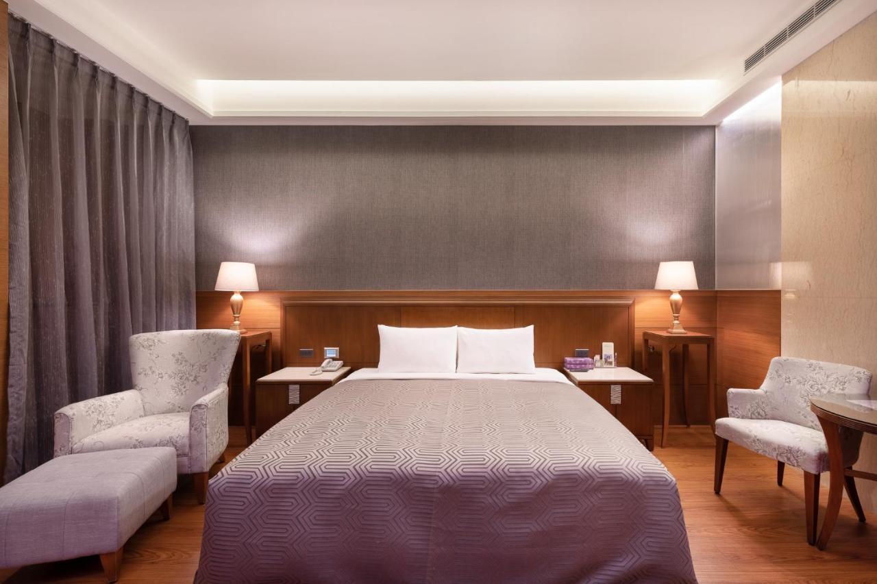 Purple Garden Motel Kaohsiung Esterno foto